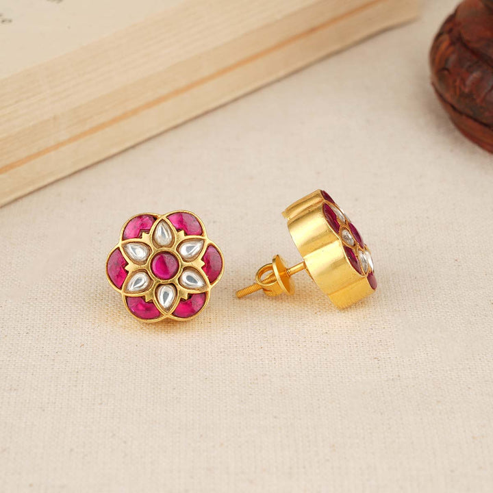 Dharshini Kundan Studs