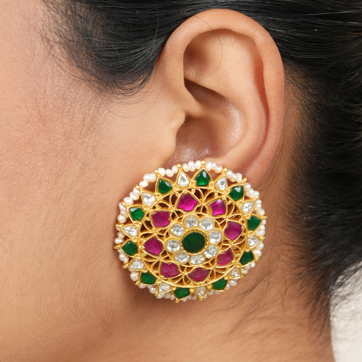 Shaithanya Kundan Studs