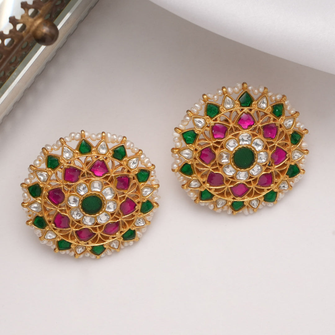 Shaithanya Kundan Studs