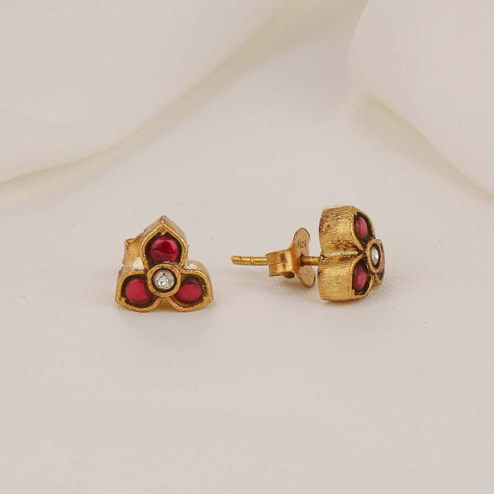 Red Kundan Studs