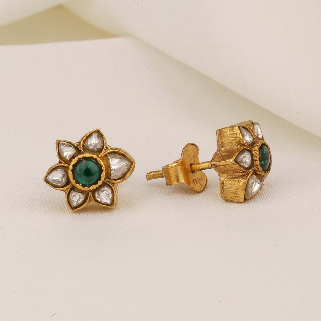 Mithusa Kundan Studs