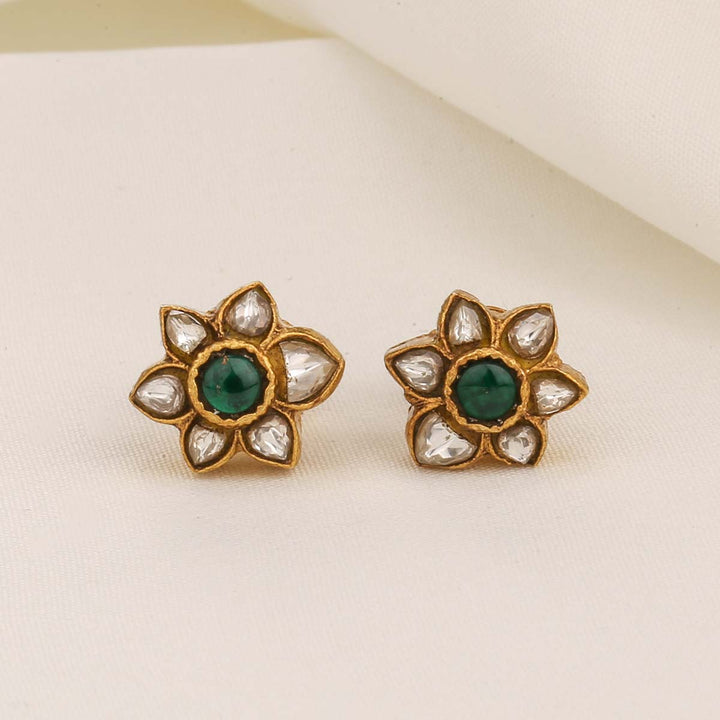 Mithusa Kundan Studs