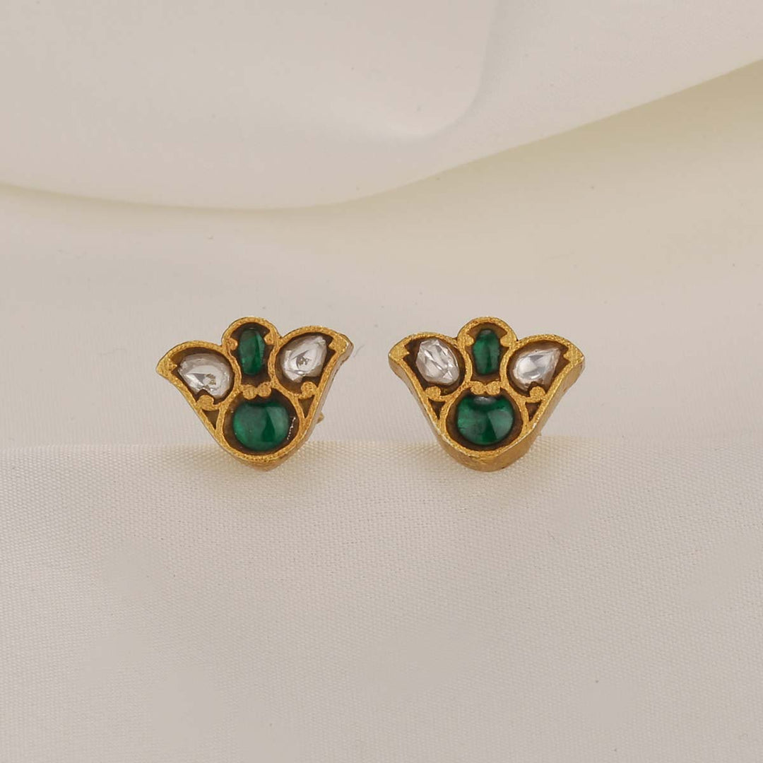 Clara Kundan Studs