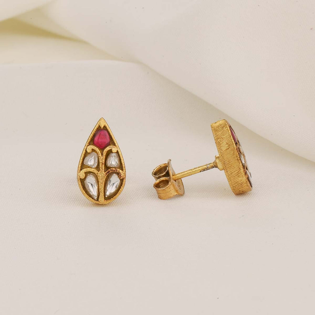 Hema Kundan Studs