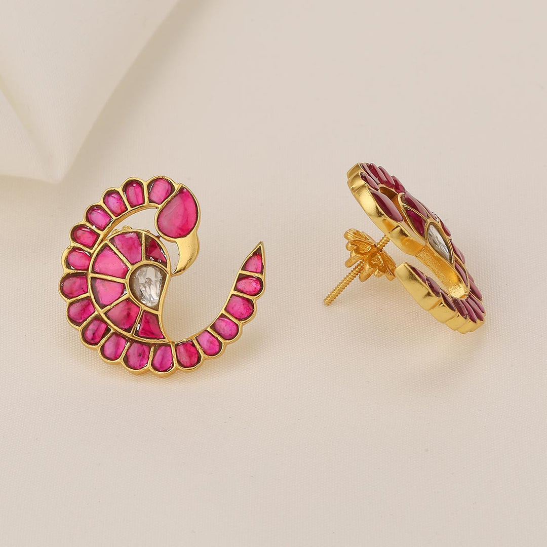 Chic & Fabulous Kundan Studs