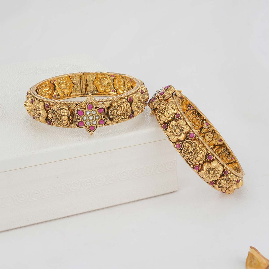 Rupani Nagas Pair Bangle