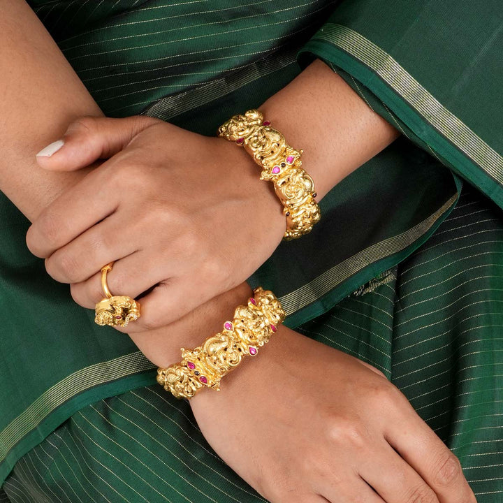 Brindha Nagas Pair Bangle