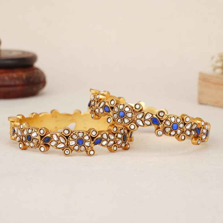 Kanshikha Kundan Pair Bangle
