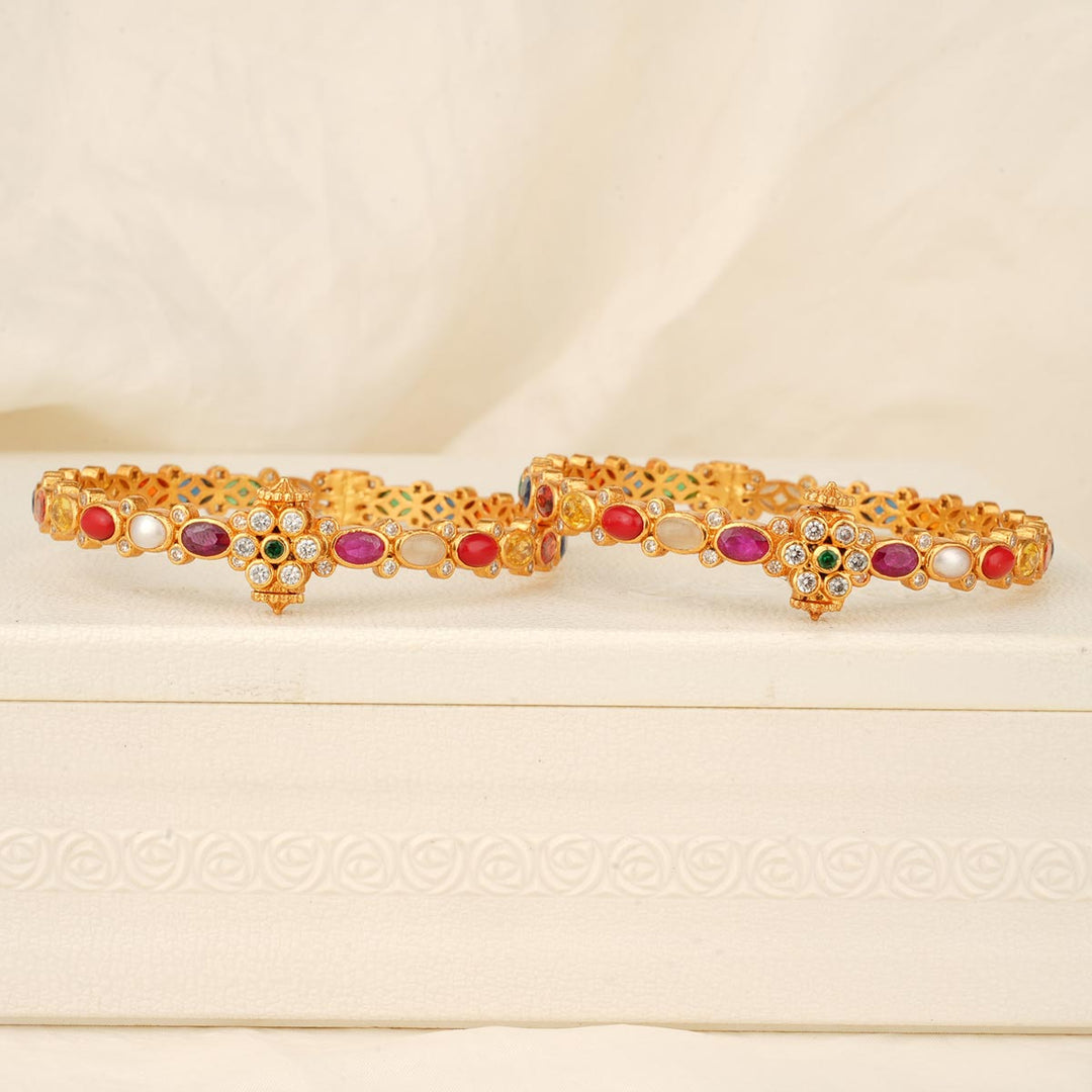 Navisha Stone Pair Bangle