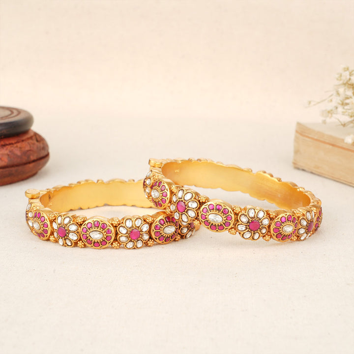 Vishaka Kundan Pair Bangle