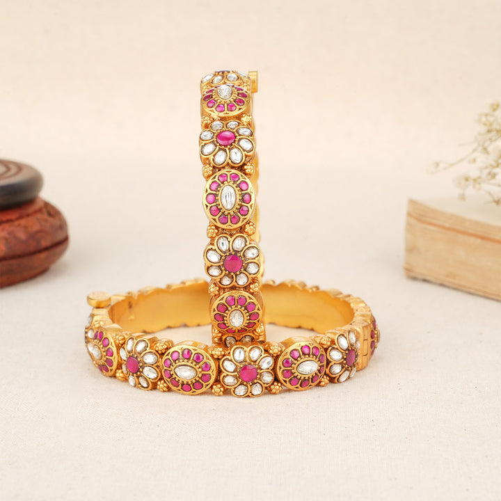 Vishaka Kundan Pair Bangle