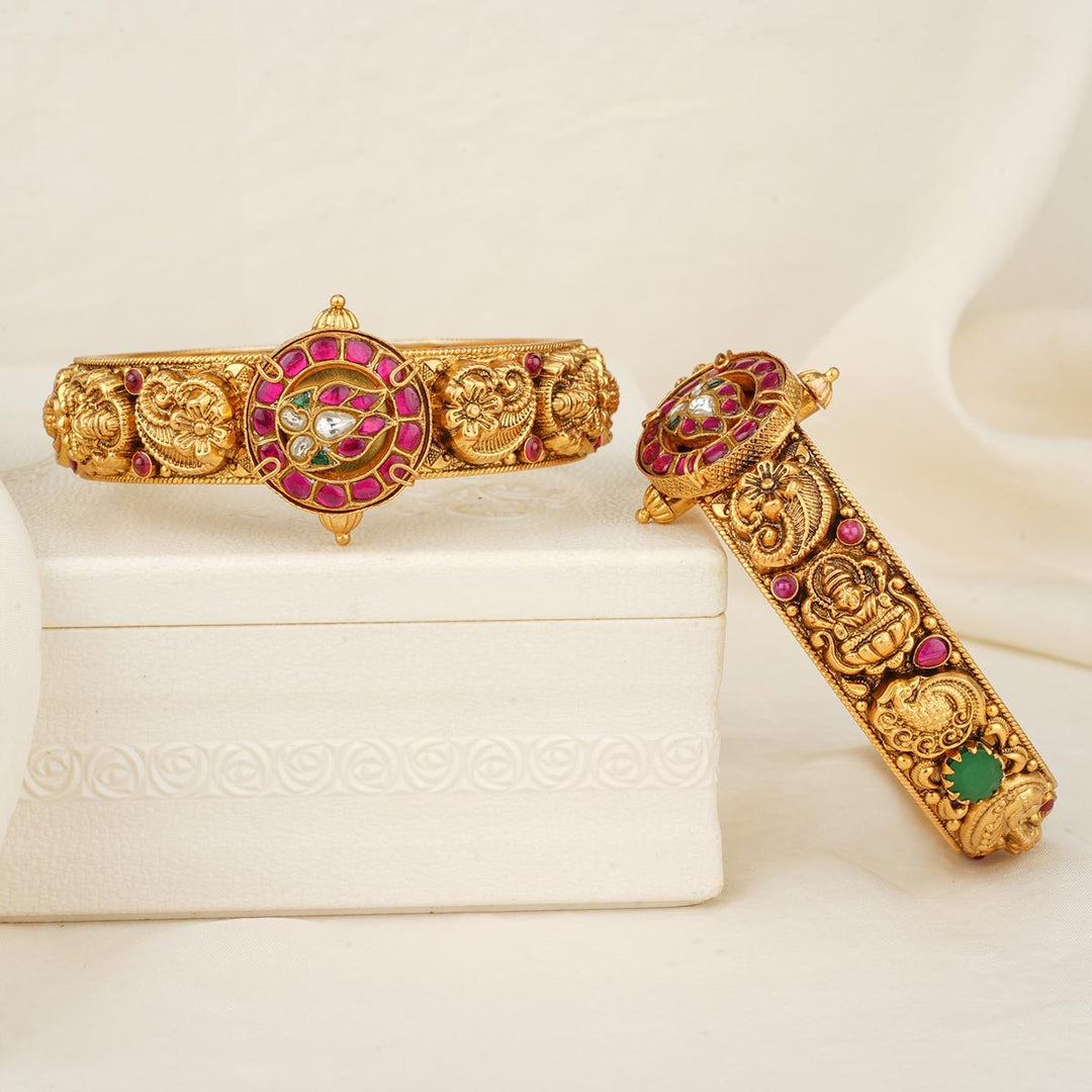 Chandrika Nagas Pair Bangle