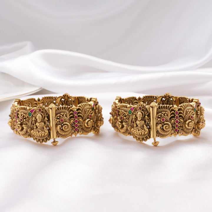 Amazing Nagas Pair Bangle