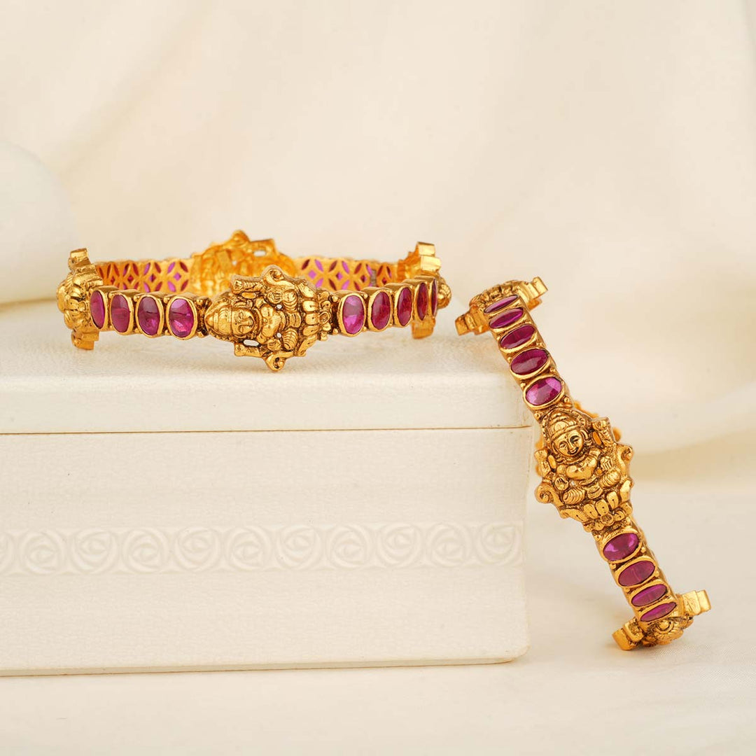 Varshika Nagas Pair Bangle