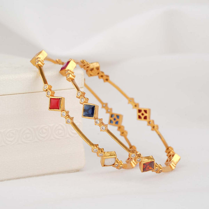 Stylish Look Pair Bangles