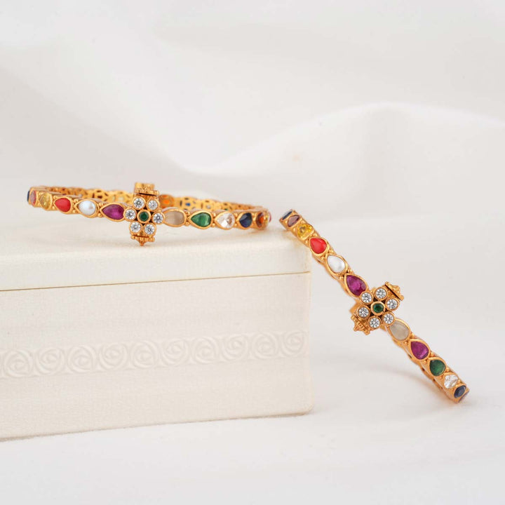 Chara Stone Pair Bangles