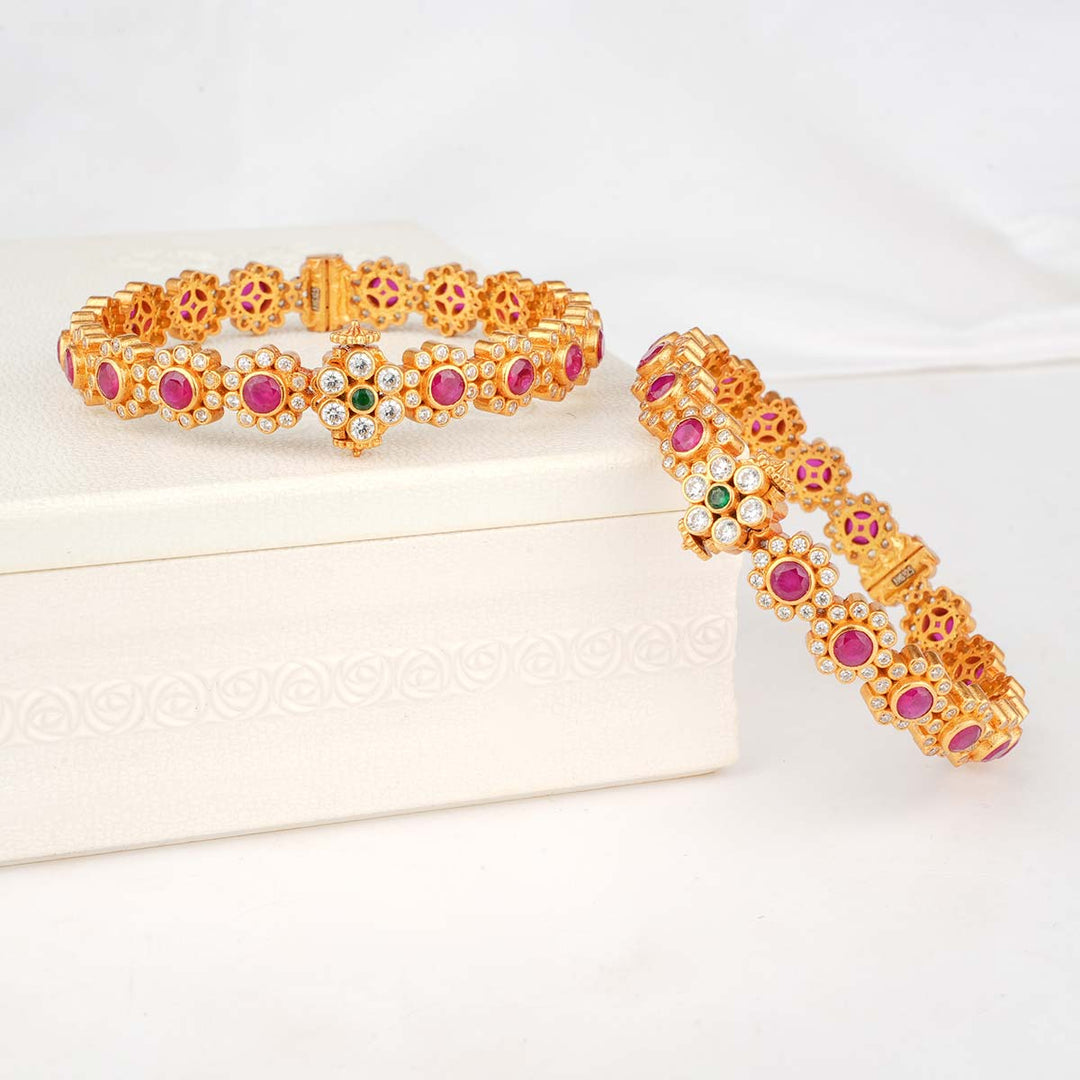 Raveenasri Stone Pair Bangles
