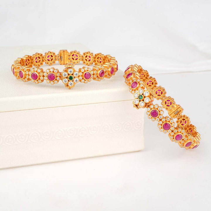 Raveenasri Stone Pair Bangles