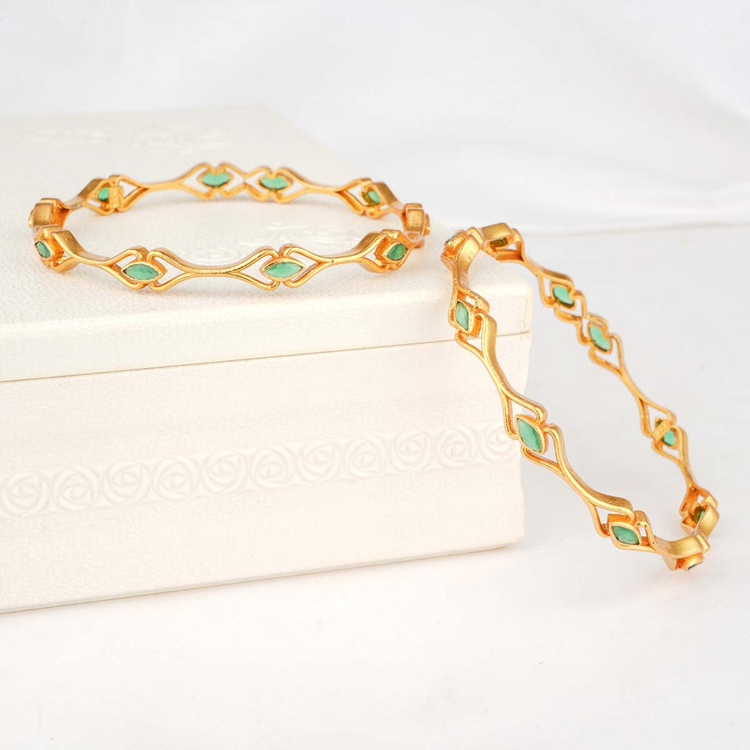 Yalikha Stone Pair Bangles