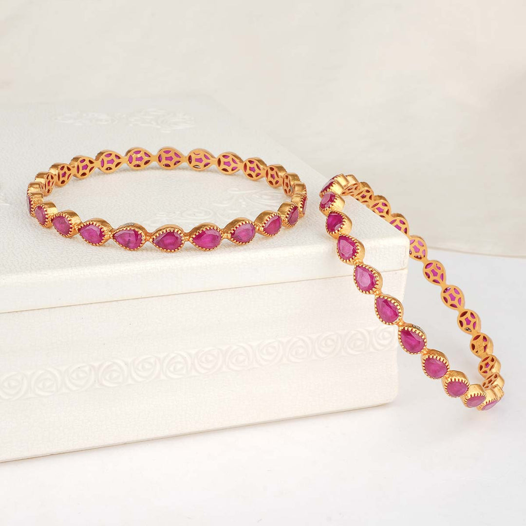 Roshitha Stone Pair Bangles