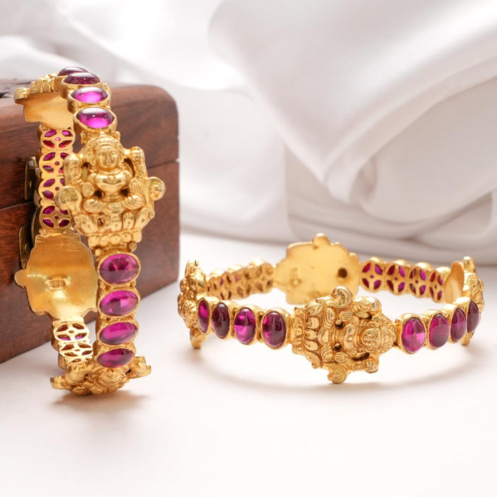 Jonisha Nagas Pair Bangle