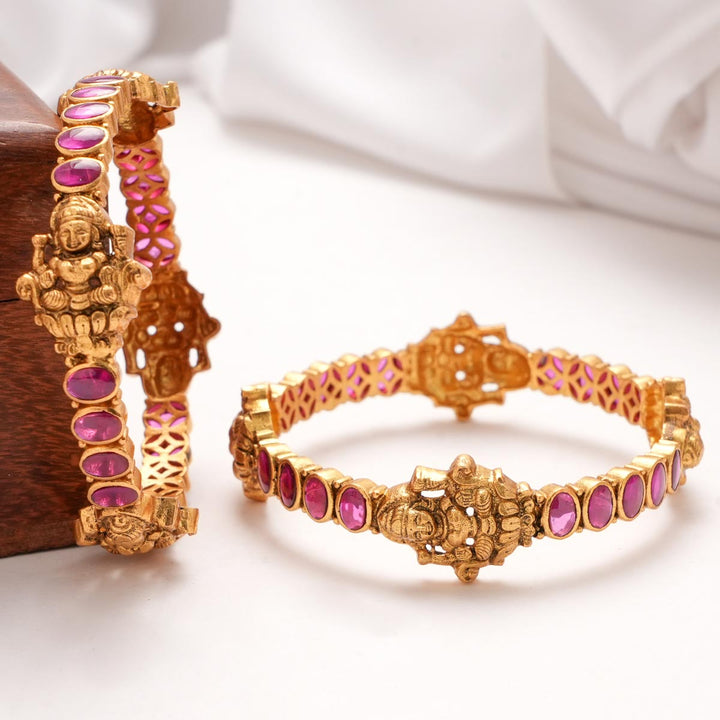 Charming Nagas Pair Bangle