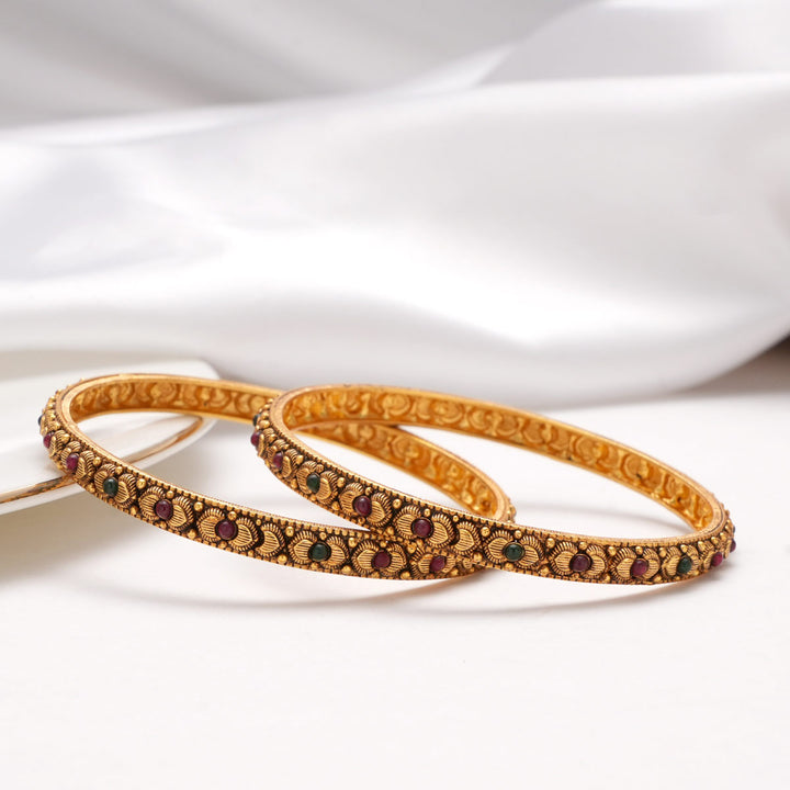 Aarnika Nagas Pair Bangle