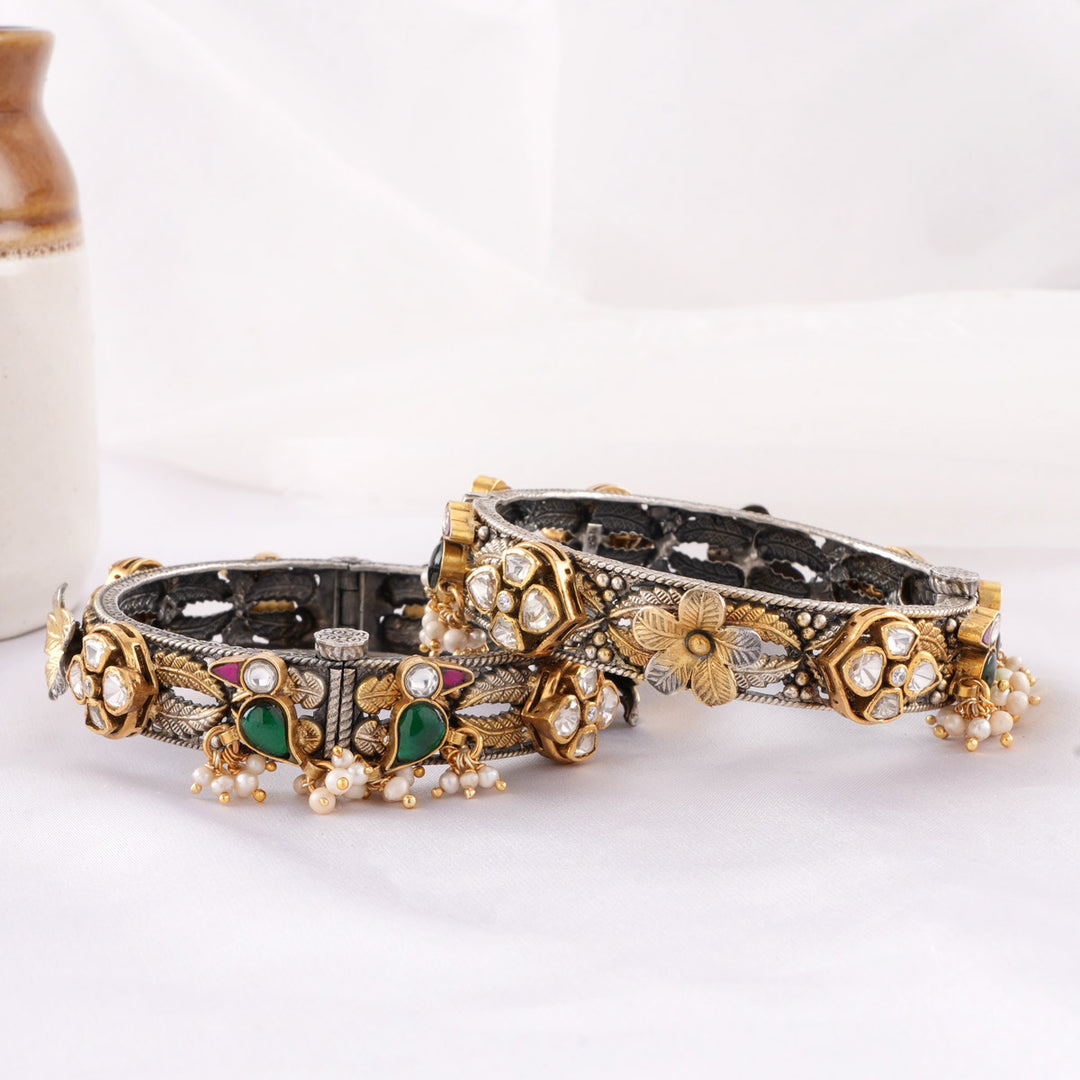 Encraved Floral Pair Bangle