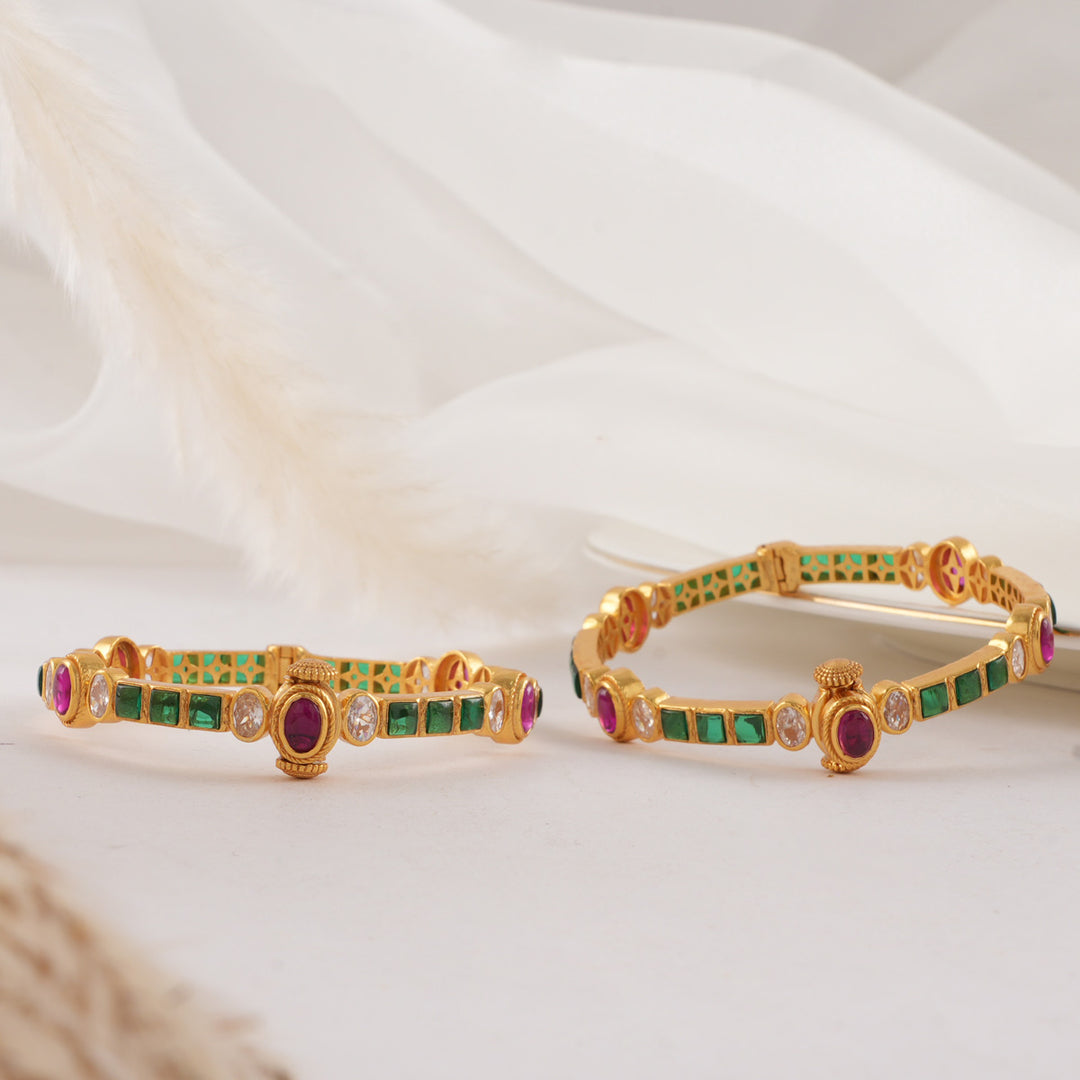 Glitz Green Stone Pair Bangle