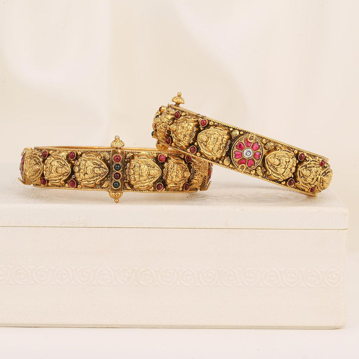 Samyuktha Nagas Pair Bangle