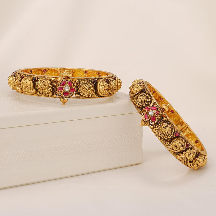 Avnira Nagas Pair Bangle