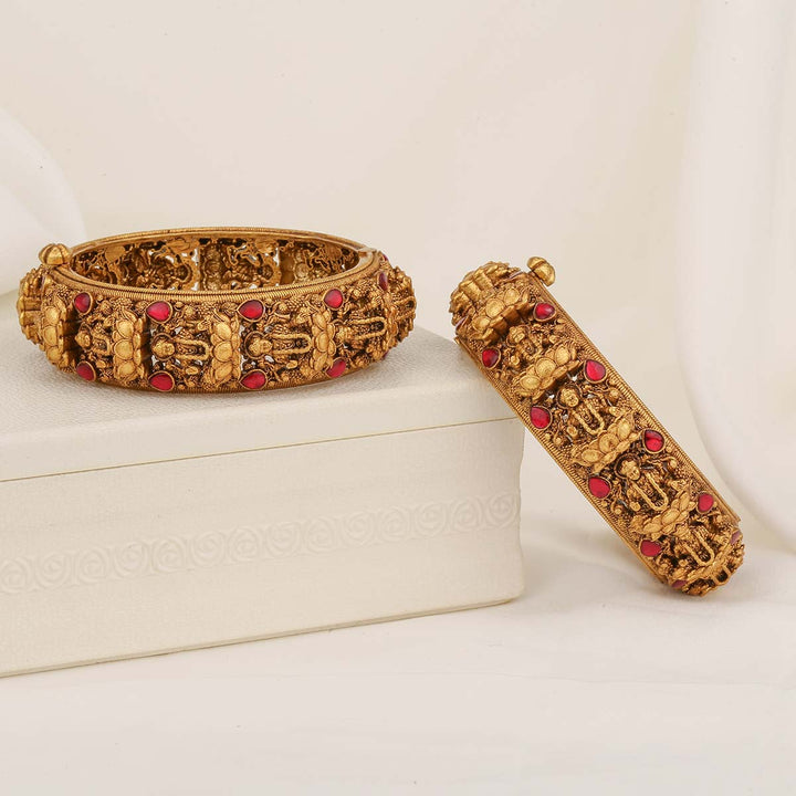 Krithika Nagas Pair Bangle