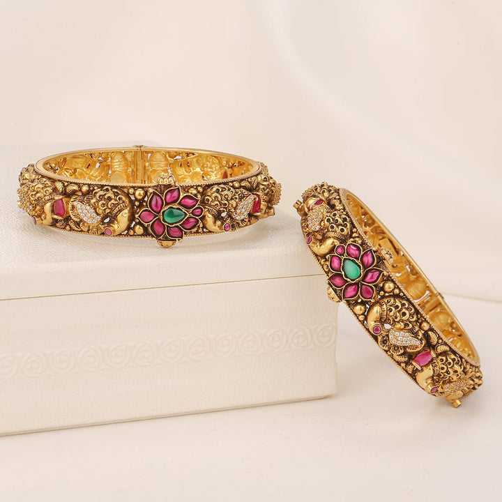 Lotus Nagas Pair Bangle