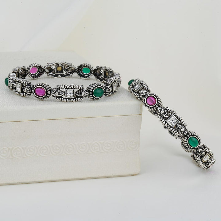 Vintage Glam Oxidised Pair Bangles