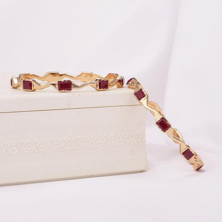 Janani Stone Pair Bangle