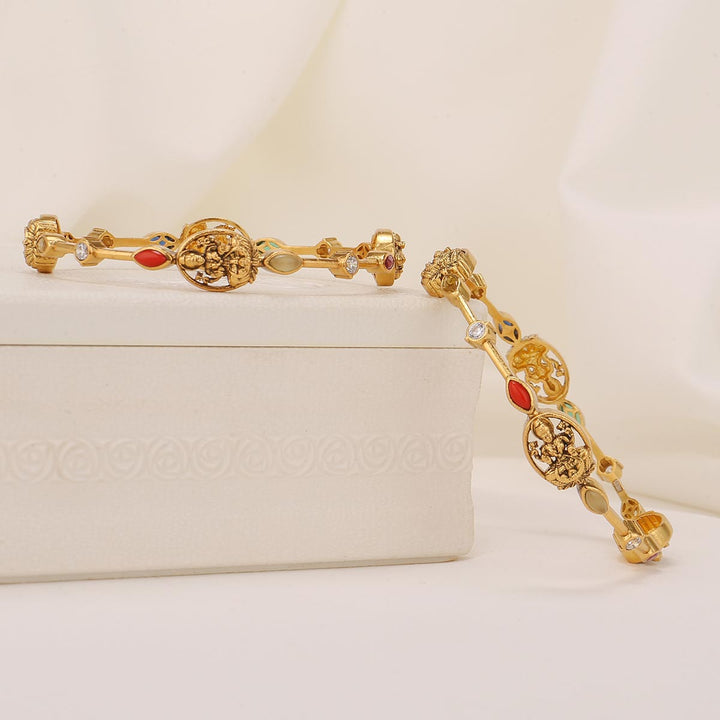 Elegant Nagas Pair Bangle
