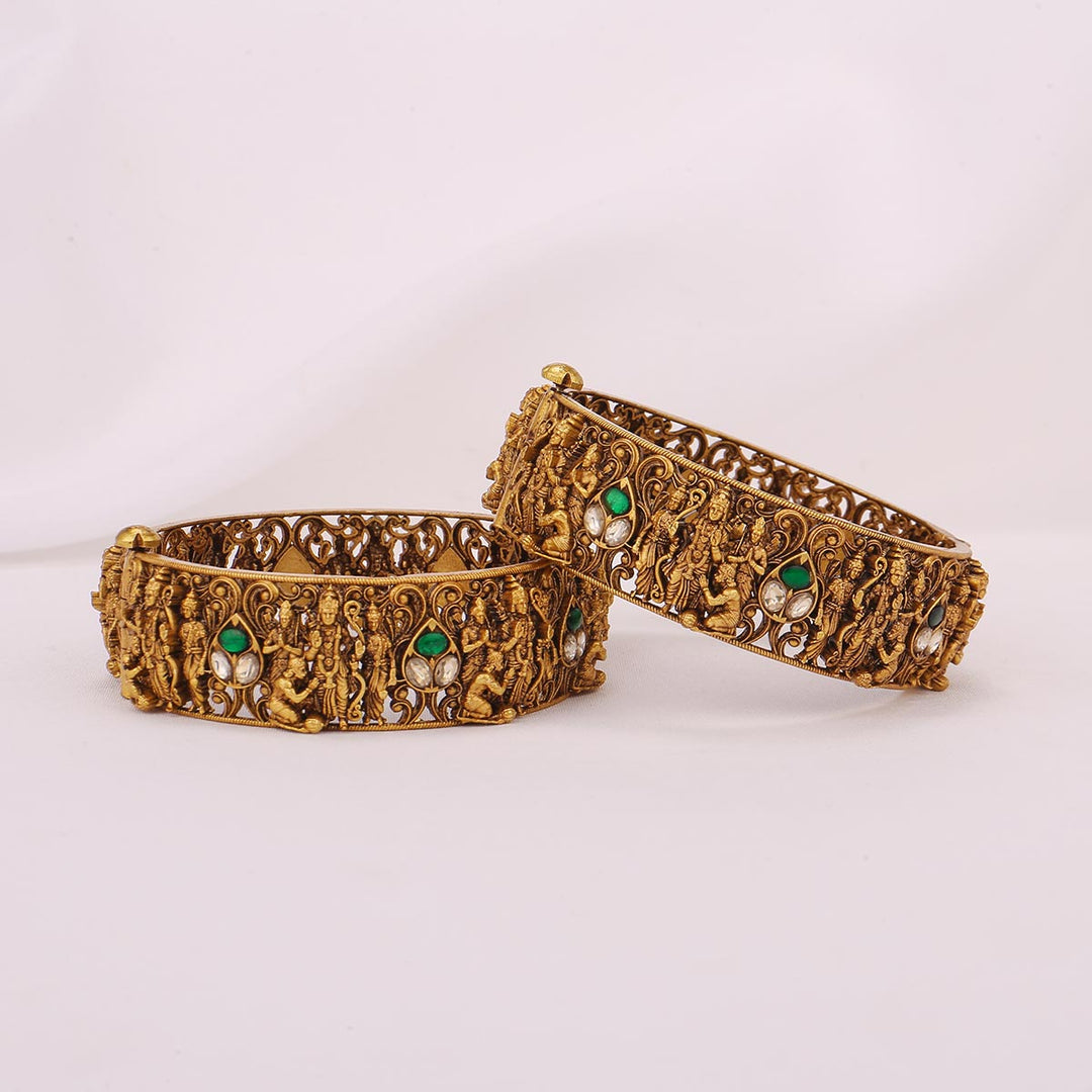 Ishitha Nagas Pair Bangle