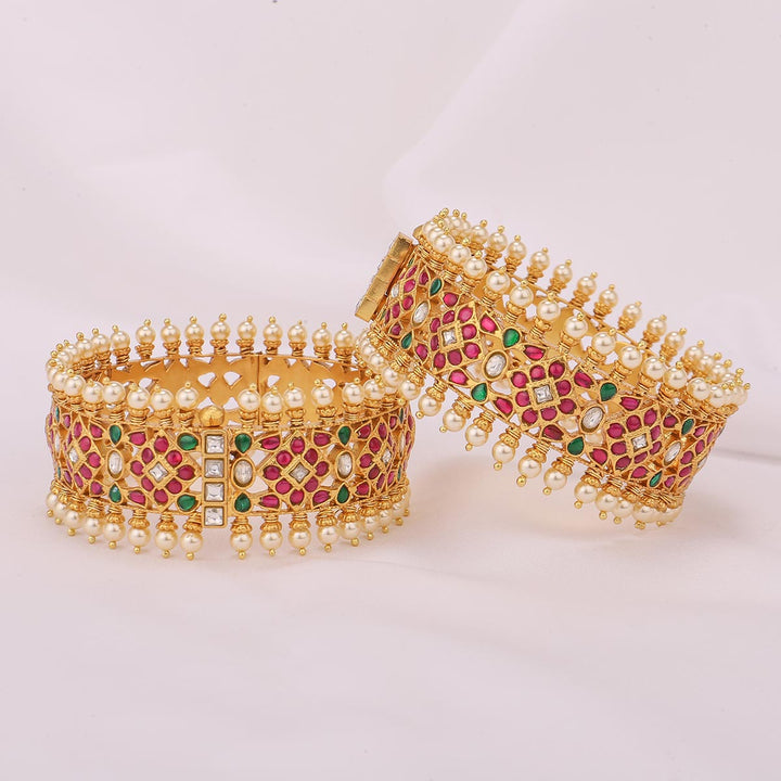 Shrelin Kundan Pair Bangle