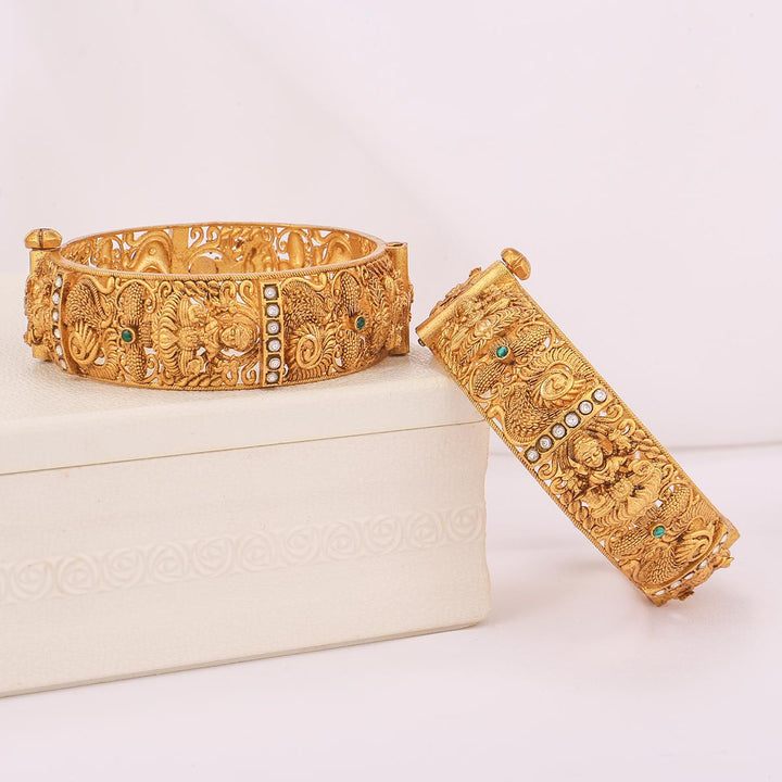 Elina Nagas Pair Bangle