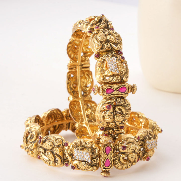 Grandeur Nagas Pair Bangle