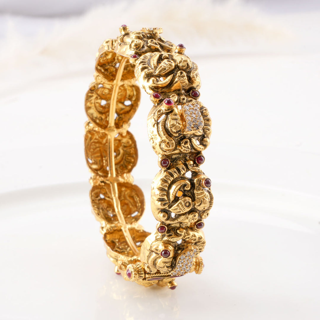 Grandeur Nagas Pair Bangle