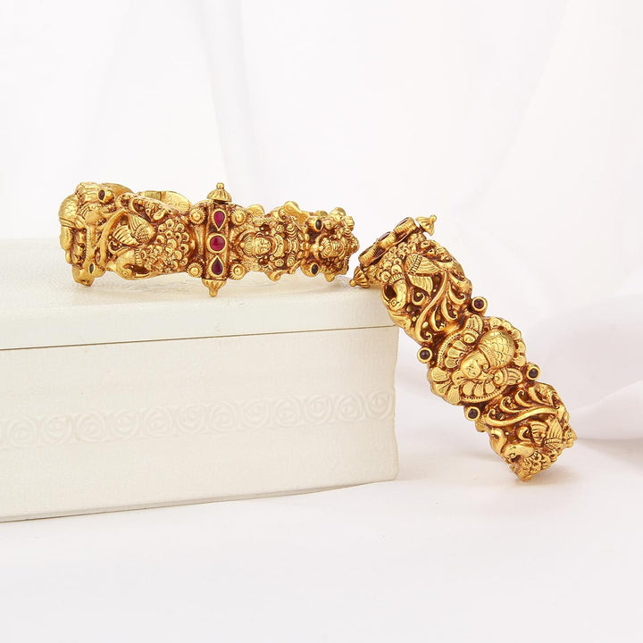 Classy Nagas Pair Bangle