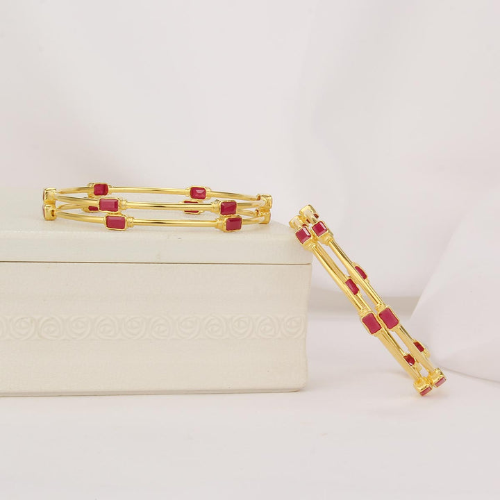 Chic & Trendy Pair Bangles