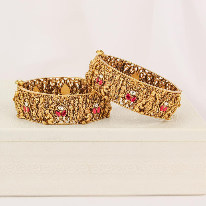 Royal Nagas Pair Bangles