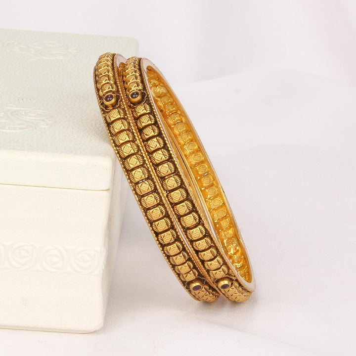 Majestic Nagas Pair Bangle