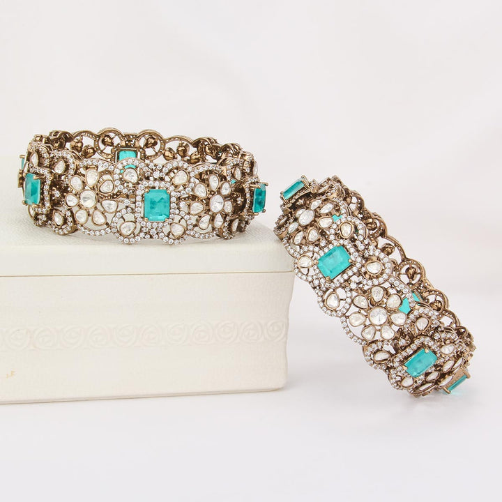 Fascinate Victorian Pair Bangles