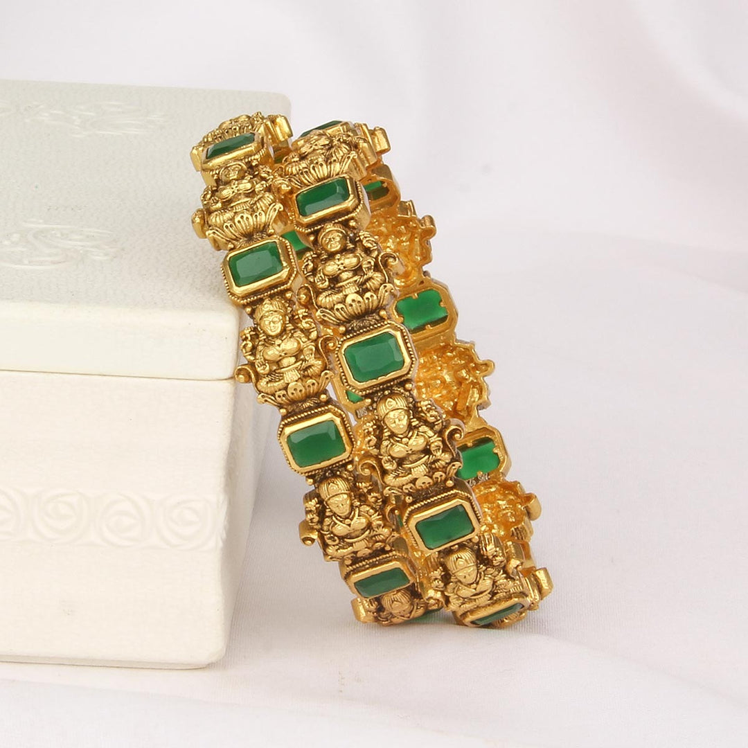 Nithishka Nagas Pair Bangle