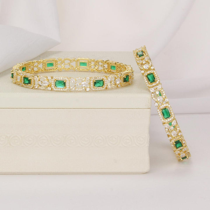 Vitheesha Stone Pair Bangle