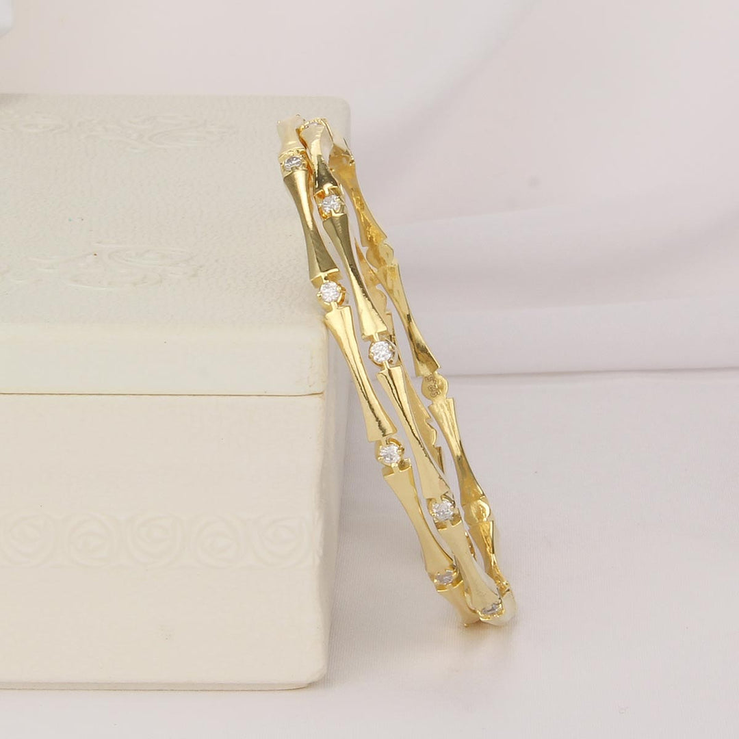 Gisha Diamond Design Pair Bangle
