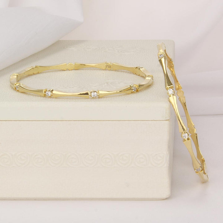 Gisha Diamond Design Pair Bangle